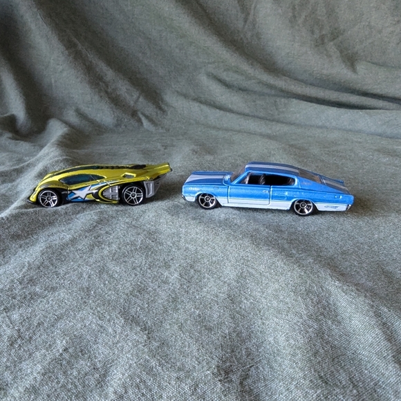 Hot Wheels Dodge Charger 87' Blue Side Drift 2001 Lime Green Car Set Mattel Toys - Picture 3 of 12